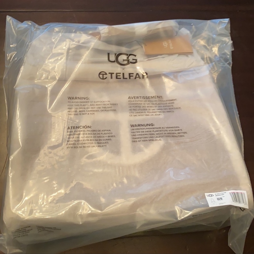 UGGxTelfar medium tote